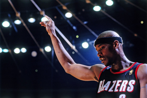 Image: Former NBA player Clifford Robinson