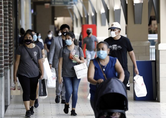 New York City Reopens Malls While In-Door Dining Remains On Hold