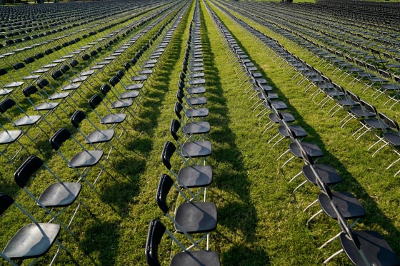 Image: National COVID-19 Remembrance near the White House in Washington