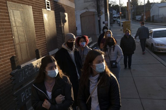 Image: Voters in Mount Washington, Pa.