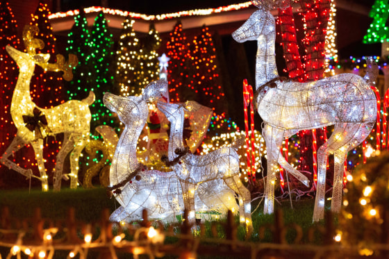 Image: US-HEALTH-VIRUS-LIFESTYLE-CHRISTMAS-NEWYORK