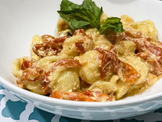 This Baked Feta Pasta Dish Is Going Viral On Tiktok So We Had To Try It