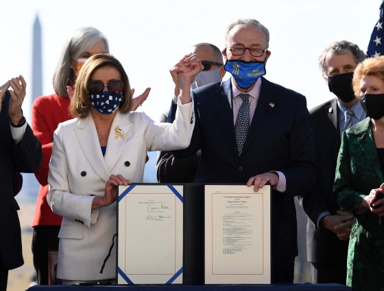 Image: Nancy Pelosi, CHuck Schumer