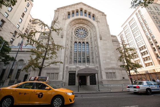Image: Exterior of Temple Emanu-El in New York