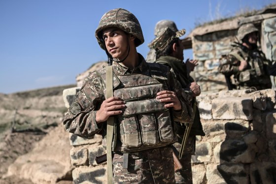 TOPSHOT-AZERBAIJAN-ARMENIA-KARABAKH-CONFLICT