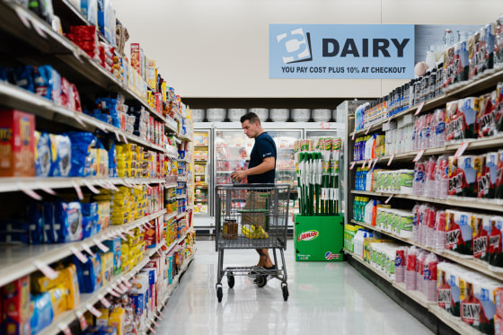 Image: Daniel Worthey shops in Little Rock, Ark., Aug. 9, 2021.