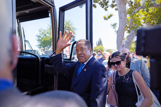 Image: Gubernatorial recall candidate Larry Elder campaigns in the recall election of governor Gavin Newsom