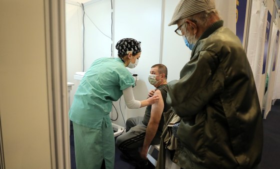 Image: Israel juggles supplies, pace in bid for full vaccination of at-risk groups