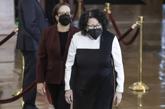 Image: Justices Elena Kagan, Sonia Sotomayor