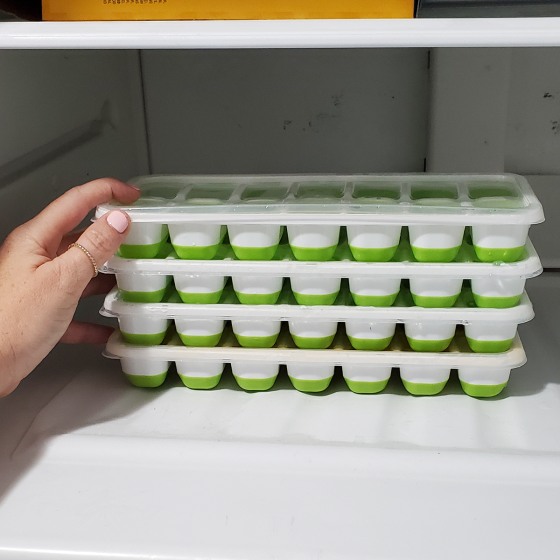 Rubbermaid VS DOQAUS Ice Cube Trays 