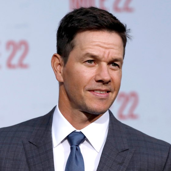 Watch Mark Wahlberg Workout With Daughter Ella's Boyfriend