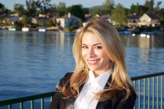 María Trochimezuk created the IOScholarships platform last year to provide access to scholarships and boost more Latino and other students in STEM careers. 