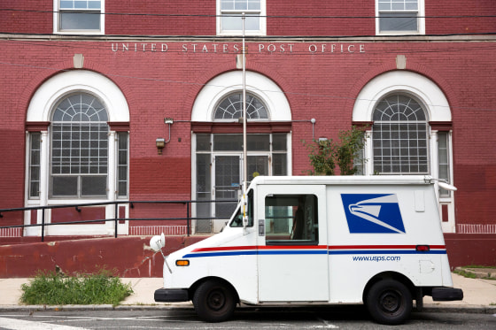 Image: A U.S. Postal Service (USPS) post office in Philadelphia