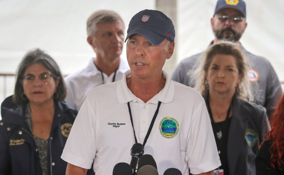 US-NEWS-FLA-CONDO-COLLAPSE-MAYOR-MI