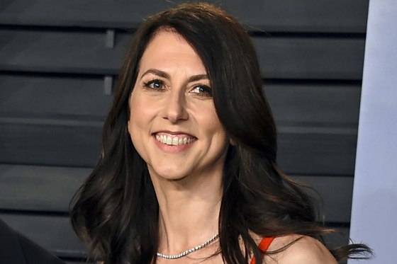 MacKenzie Scott arrives at the Vanity Fair Oscar Party in Beverly Hills, Calif., on March 4, 2018.