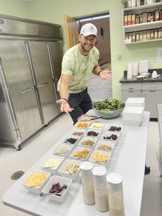 Time to eat: Former NFL star Jared Veldheer is now serving up lunch at  Grand Rapids Catholic School 