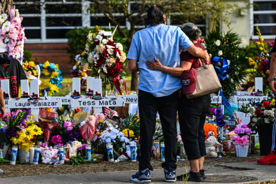Image: Uvalde memorial