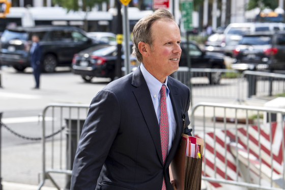 Donald Trump's attorney Chris Kise arrives at Brooklyn Federal Court, in New York, on Sept. 20, 2022.