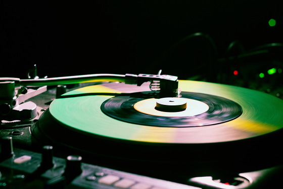 Turntable used by DJs for making electronic music and scratching.