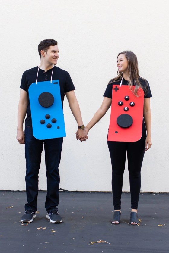 57 Best Friend Halloween Costumes For Duos, Pairs and Groups