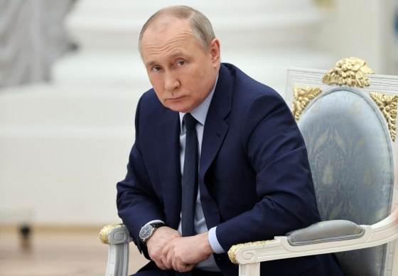 Vladimir Putin holds a meeting in Moscow on April 20, 2022. 