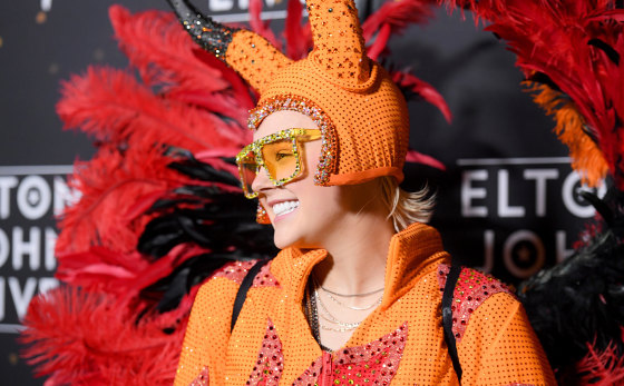 JoJo Siwa on Elton John and 'Rocketman'-Inspired Costume at Farewell Tour –  The Hollywood Reporter