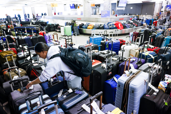 Airports turn to AI and other tech tools to hunt for lost bags