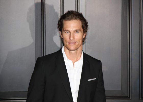 Matthew Mcconaughey Cuts Son Livingstons Hair And Fans React