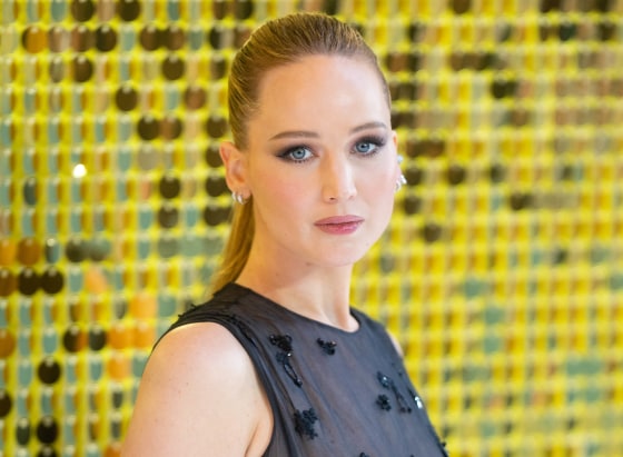 Jennifer Lawrence's Reaction To Paparazzi Changed When She Had Her Son, Cy