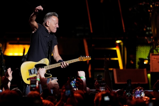 The Boss is Back Bruce Springsteen Announces New Tour