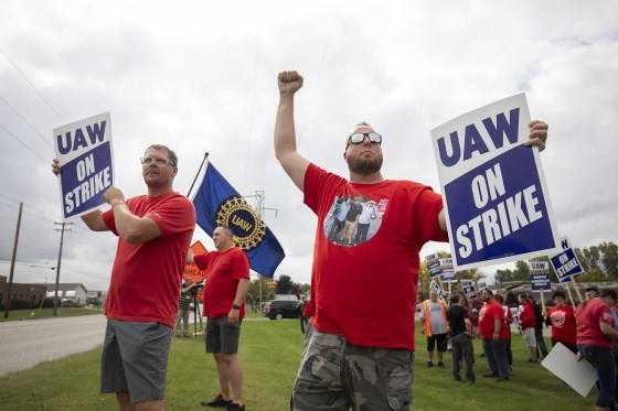 UAW Expands Strike Against GM And Ford