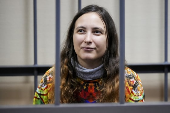 Sasha Skochilenko in court in St. Petersburg, Russia.