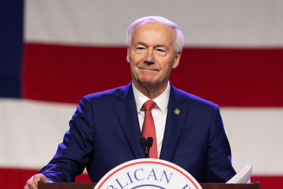 White House Apologizes To Asa Hutchinson After Snarky DNC Statement