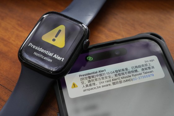 Taiwan’s defense ministry has issued an alert saying China has launched a satellite and urging caution. The Chinese reads "“Air Raid Alert.