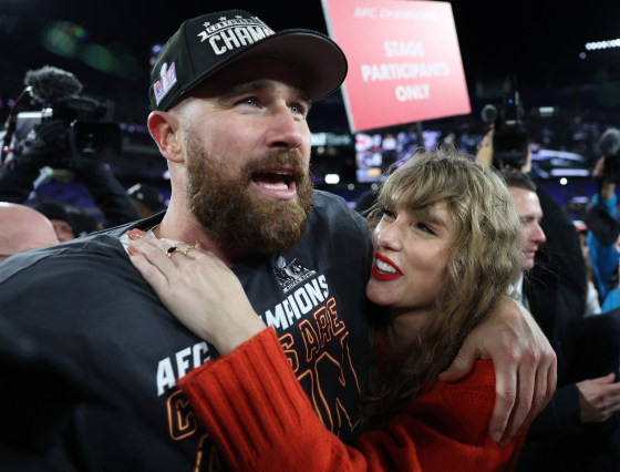 Travis Kelce and Taylor Swift at the AFC Championship Game in Baltimore