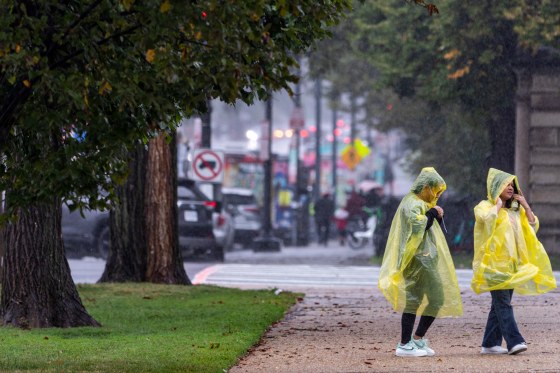 Powerful storm moving east as the D.C.-to-Boston corridor braces for ...