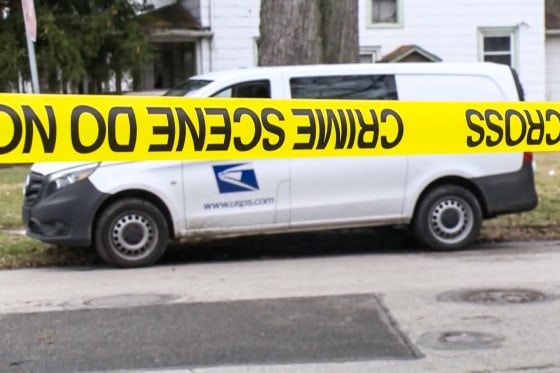 Ohio mail worker shot and killed in a postal van