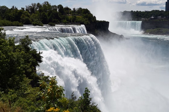 Authorities identify remains of man who went missing in Niagara Falls in 1990 and drifted 145 miles
