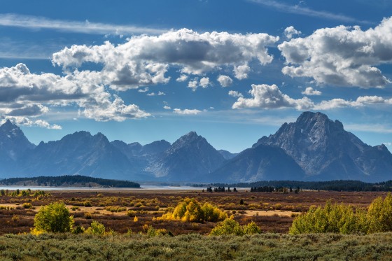 Grizzly bear attack prompts closure of a mountain in Grand Teton in Wyoming