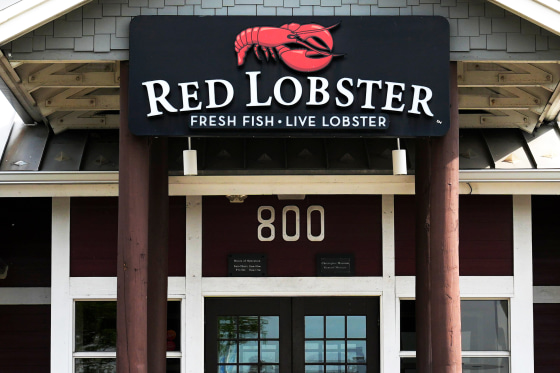 The exterior of a Red Lobster restaurant