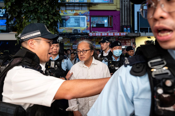 Image: Sanmu Chen performance artist detained