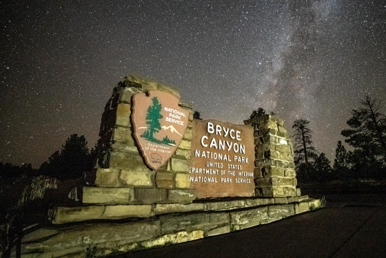 Bryce Canyon nighttime sign national park service nps