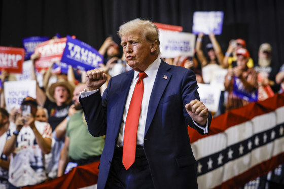 Image: Republican Presidential Nominee Donald Trump Holds Rally In Bozeman, Montana