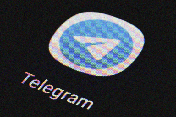 The app icon for Telegram, featuring a paper airplane.