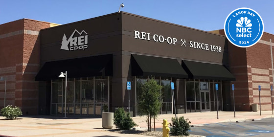 During REI’s Labor Day Sale and Clearance Event, you can save on full-priced and discounted items. 