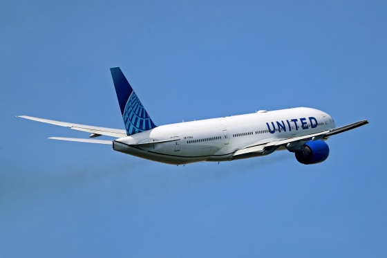 A Boeing 777-222 (ER) United Airlines plane taking off