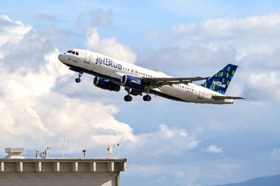 A JetBlue Airlines plane