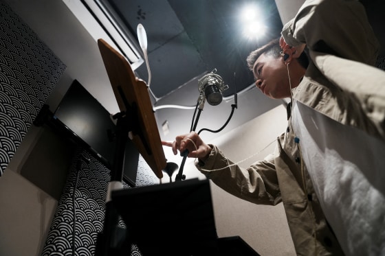 Xavian Wu records a song