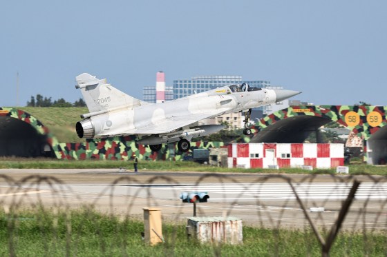 Image: TAIWAN-CHINA-MILITARY-DRILLS