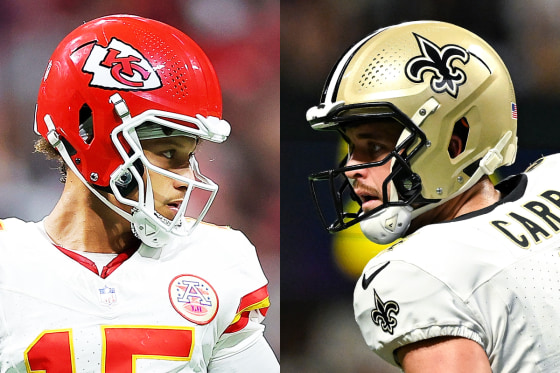 Side by side of Patrick Mahomes and Derek Carr